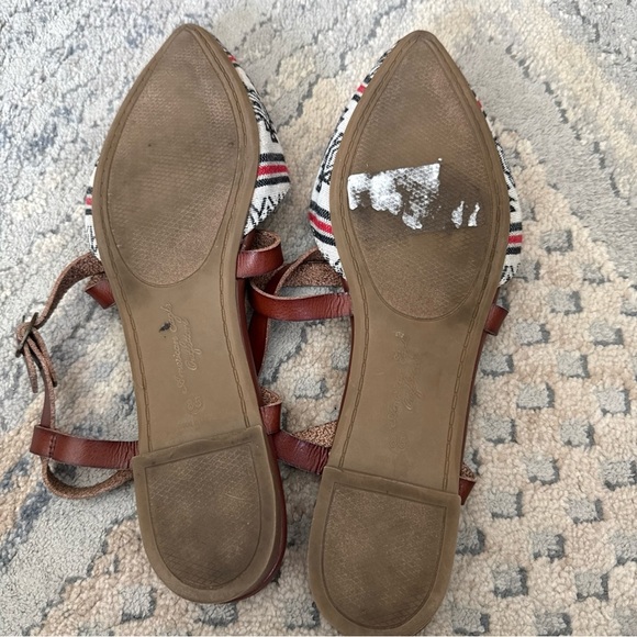 American Eagle Outfitters Fabric Aztec Ballet Flats Sandals Pointed Toe 8.5 - Picture 9 of 10
